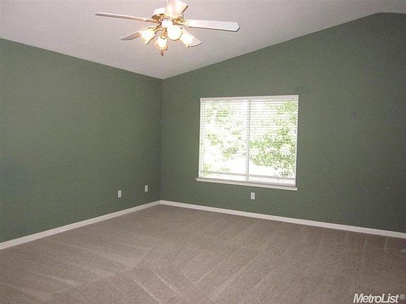 5th image of 3117 English Oak Cir