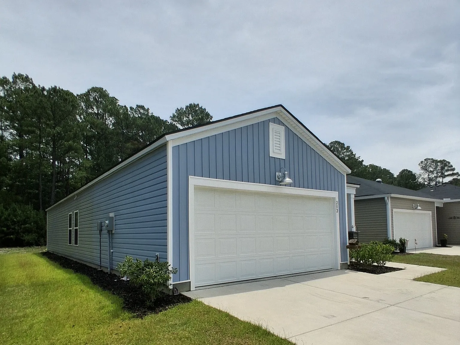 282 Ladyfish Loop NW — Photo 2