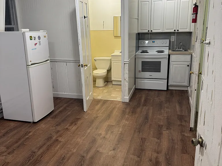 125 W Cherry St #129-4 — Photo 3
