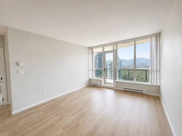 6638 Dunblane Ave #3405, Burnaby, BC V5H 0G8