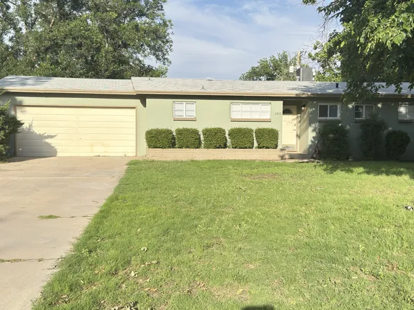 1310 Gamma St, Carlsbad, NM 88220