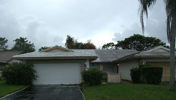 1st image of 3035 NW 103rd Ln