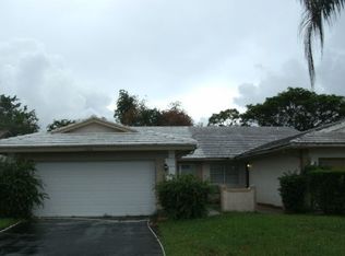 3035 NW 103rd Ln, Coral Springs, FL 33065