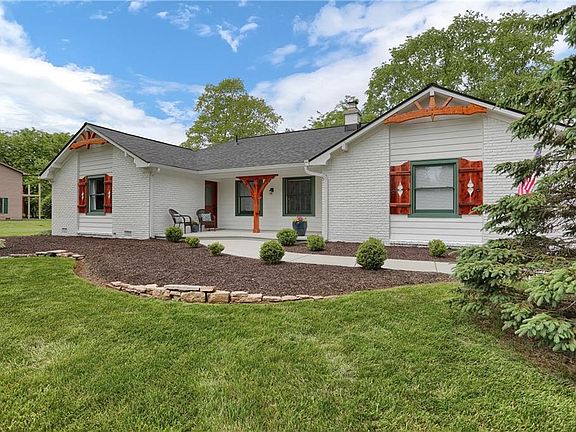 5th image of 236 Saddle Brook Ct