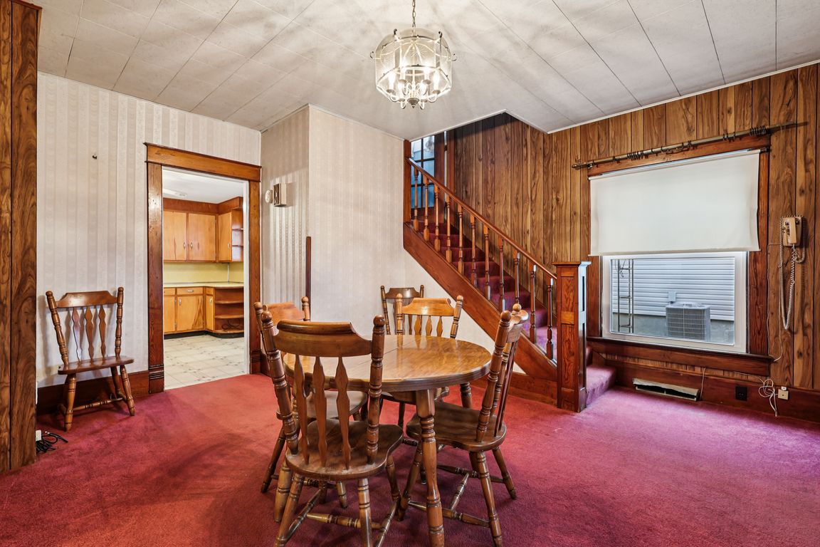 next background image