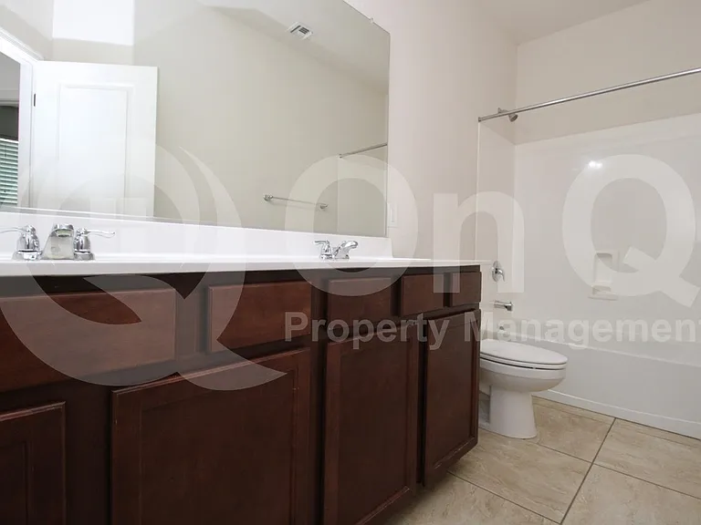 2980 E Ridgewood Ln — Photo 22