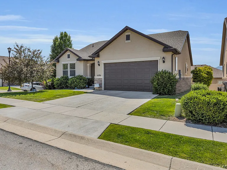 11176 S Shilling Ave — Photo 16