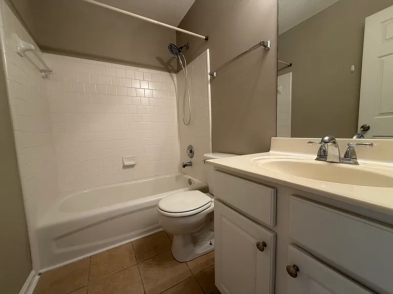 10905 Wittenridge Dr — Photo 16