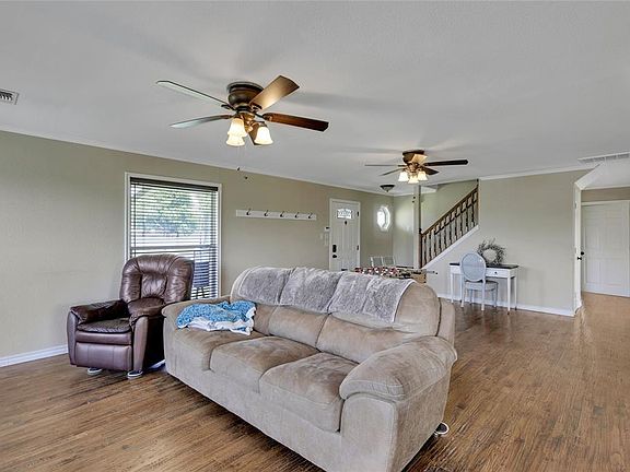 5th image of 18195 Brookfield Dr