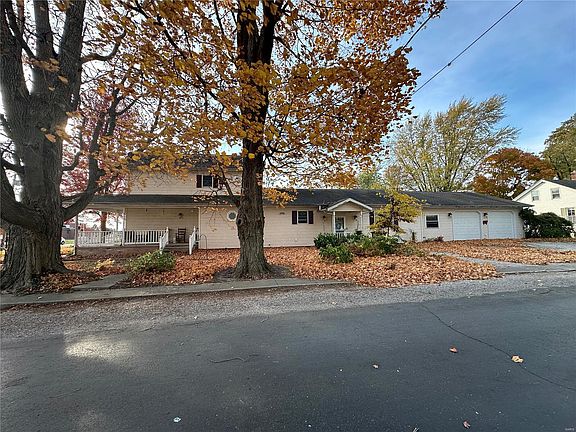 2nd image of 812 W Main St