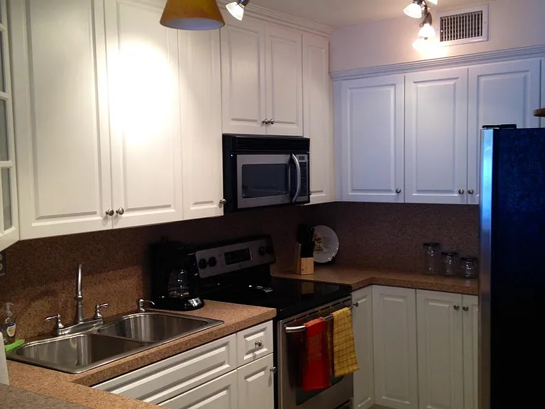 300 Golden Isles Dr #119 — Photo 6