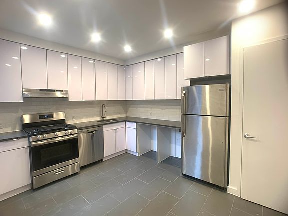2nd image of 3971 Gouverneur Ave APT 1D
