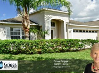 2325 Lawrence Hall St, Ruskin, FL 33570