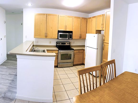 3rd image of 1505 Cadfel Ct Unit 206
