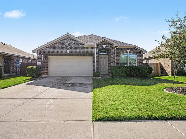 8817 Voyager Dr, Texas City, TX 77591