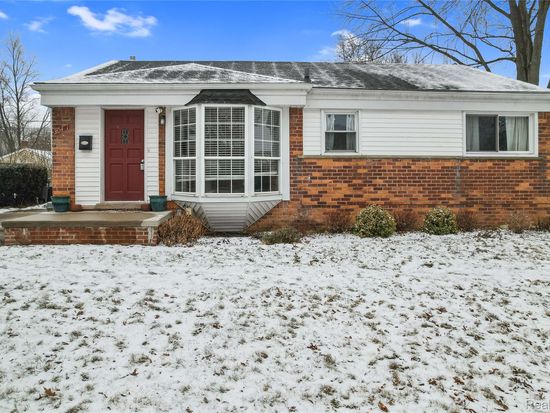 30451 Hathaway St, Livonia, MI 48150