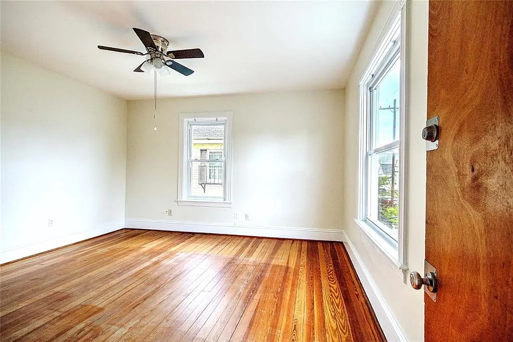 3 bed, 1.0 bath, 1134 sqft, $2,100 — Photo 2