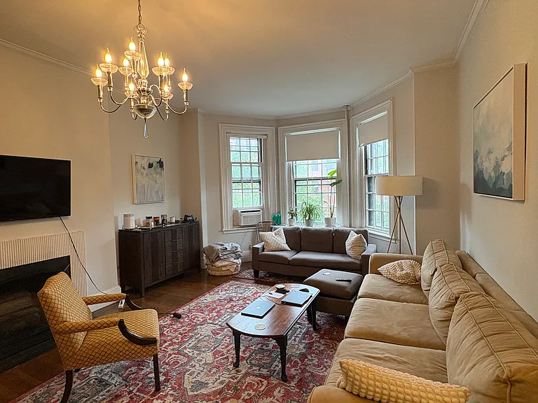 236 Marlborough St #4 — Photo 1