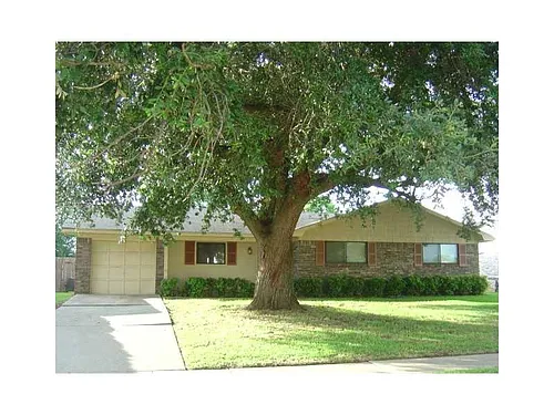 1519 Holiday Pl Photo 1