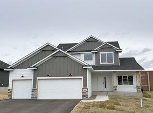 436 Mario Dr, Vadnais Heights, MN 55127