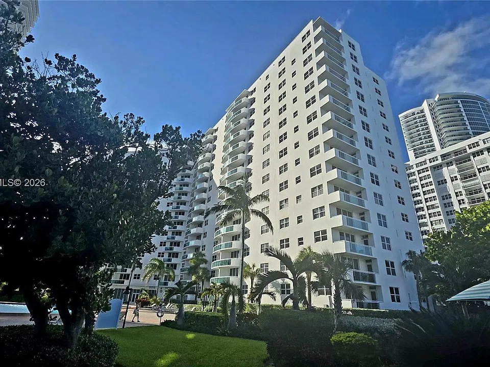 3001 S Ocean Dr #1539