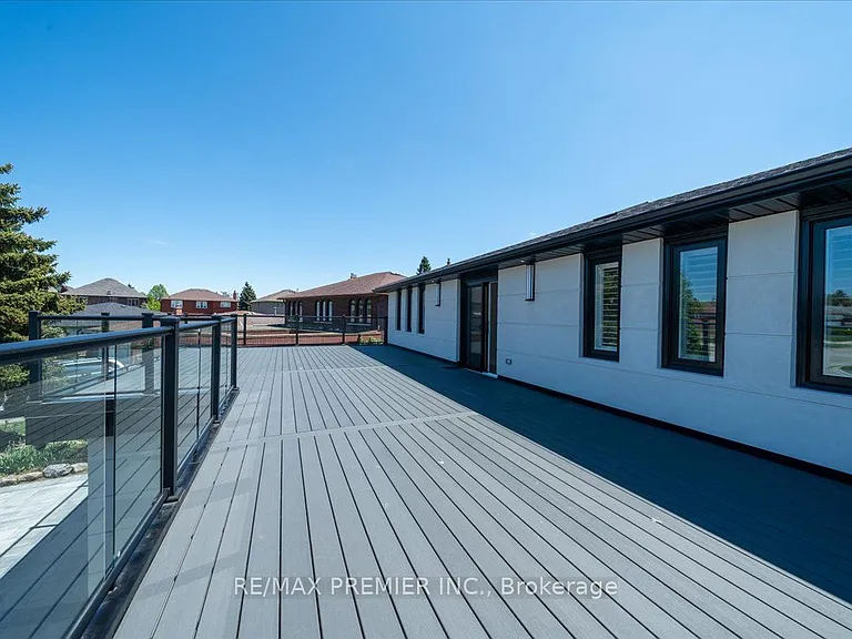 157 Jeanne Dr — Photo 33