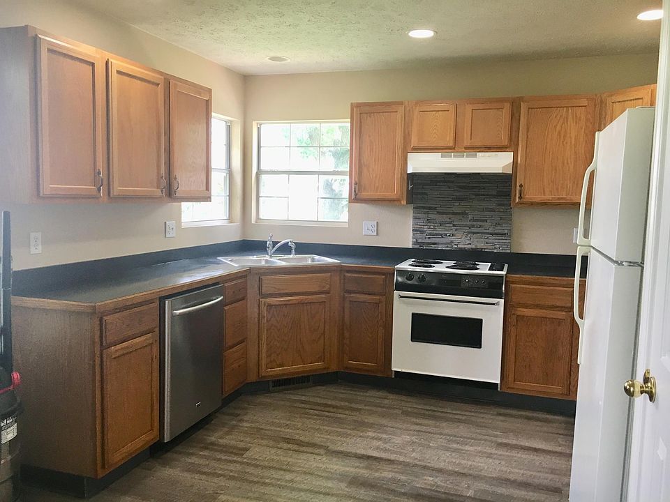 805 S Red Maple Ct, Nixa, MO 65714 | Zillow