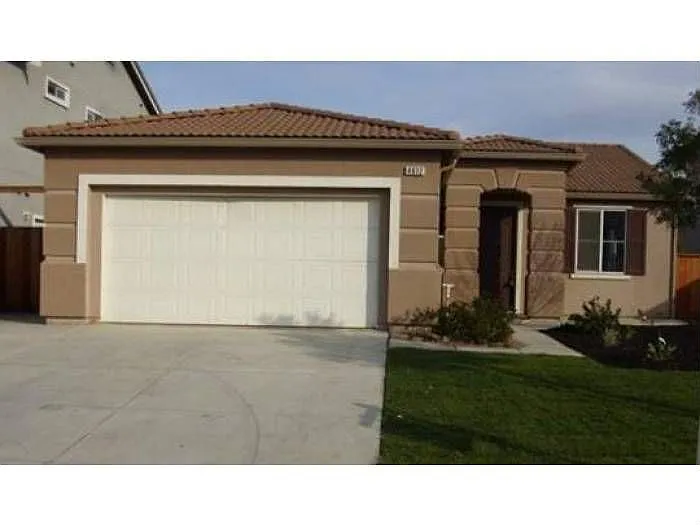 4612 Salvador Ln photo 1