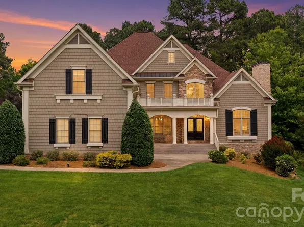 2420 Crofte Dr, Sherrills Ford, NC 28673