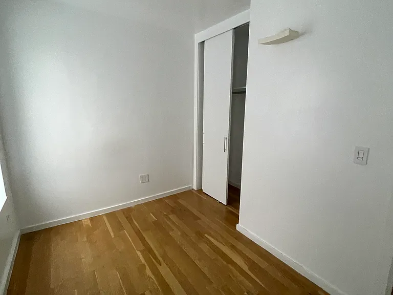 3694 Broadway #3B — Photo 7