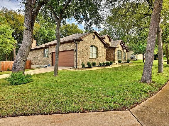 3rd image of 5912 Pecanwood Ln
