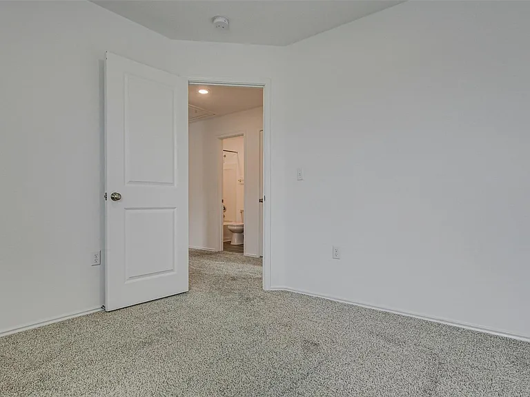 7212 Dancing Wind Ln — Photo 19