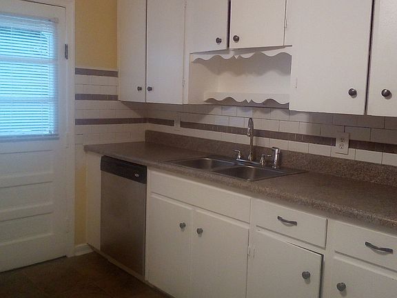5th image of 3224 Maryland Ave