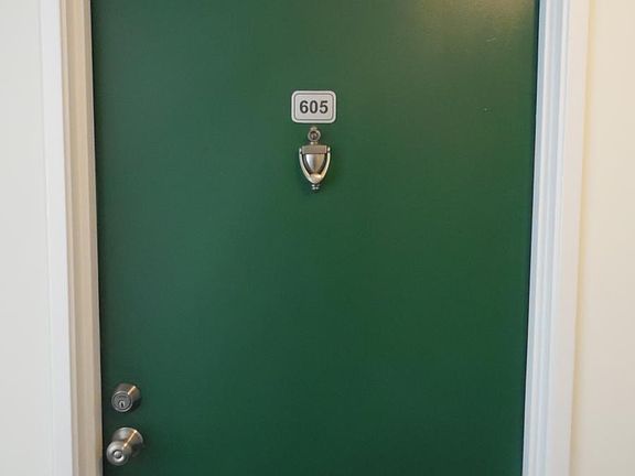 2nd image of 15605 Horseshoe Ln