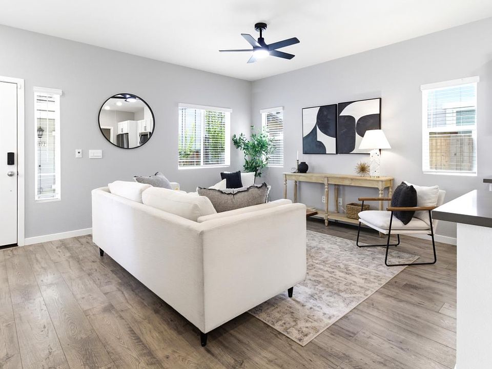 1st image of 5048 Molino Cir