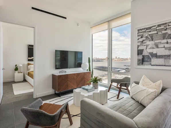 606 West 30th Street 14K image 1 of 16