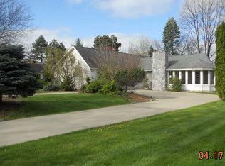 1041 Hemmeter Rd, Saginaw, MI 48603