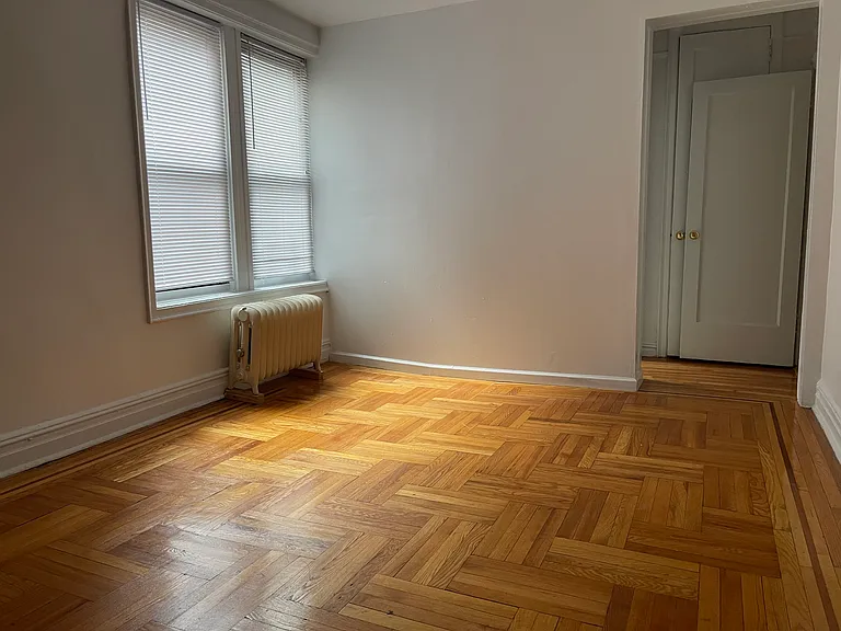 3215-3217 Hull Ave #3C — Photo 12