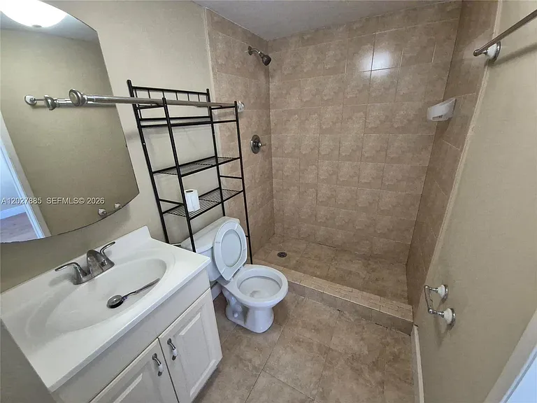 6045 NW 186th St #308 — Photo 7