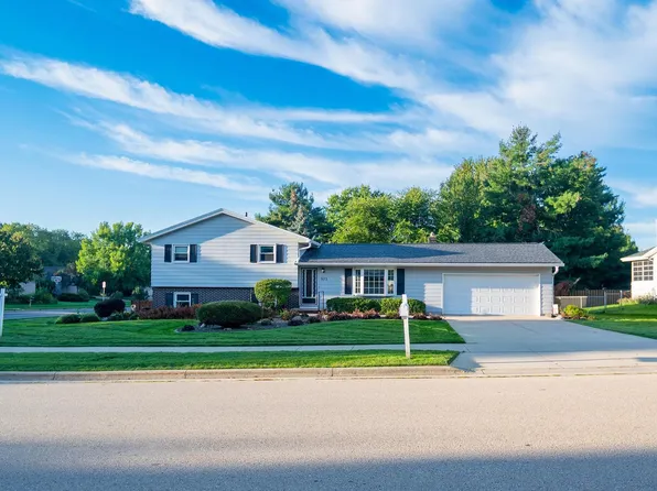 973 Harvest Ln, Sun Prairie, WI 53590