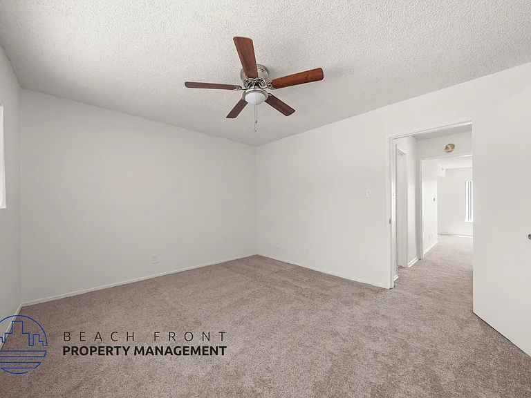 3612 W. 102nd St. — Photo 19