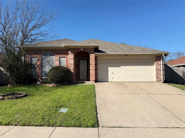 6006 Brook Forest Dr, Arlington, TX 76018