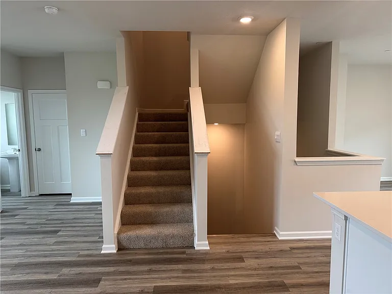 315 Alliance Dr — Photo 21