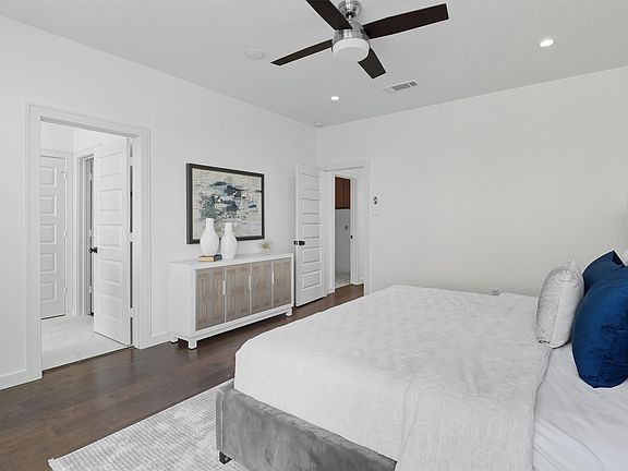 2nd image of 2939 El Fenice Ln #2939