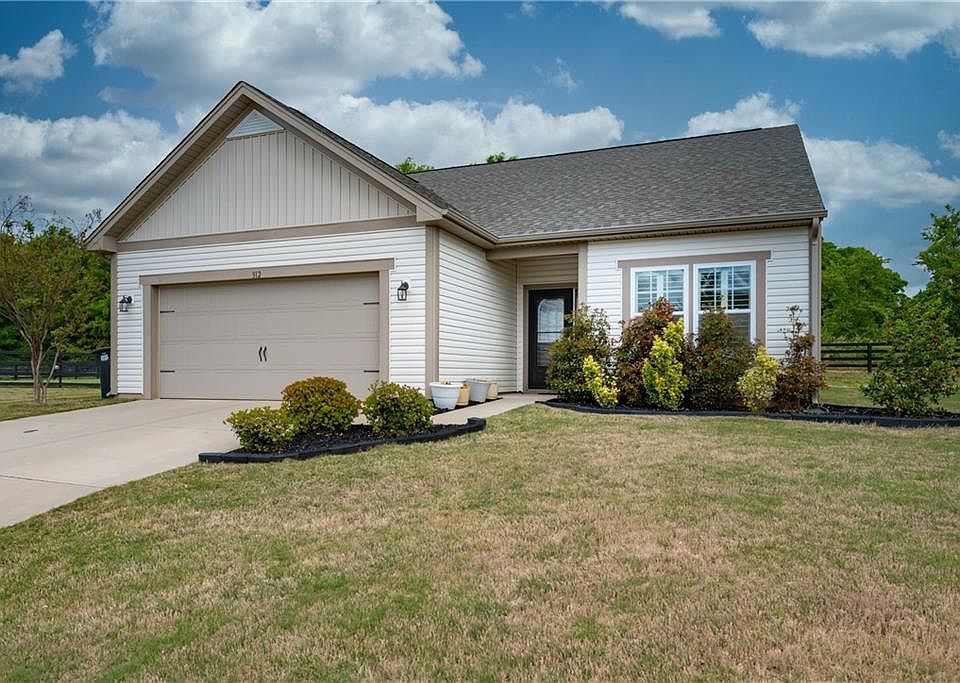 1st image of 312 Fesperman Cir