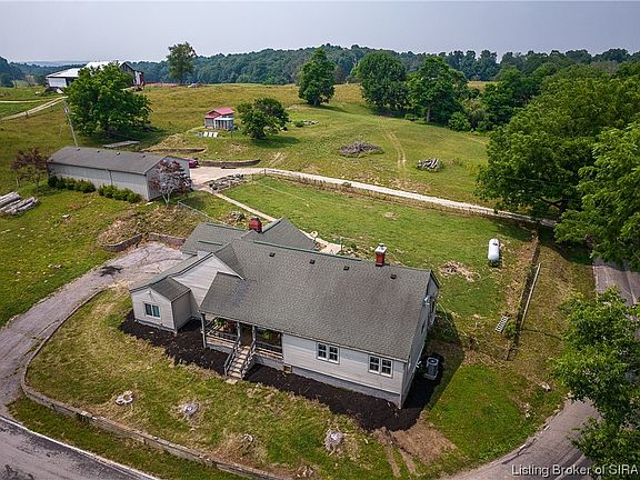 2nd image of 430 Scenic View Drive SE