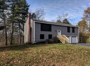 23 Carriage Rd, Cumberland Foreside, ME 04110
