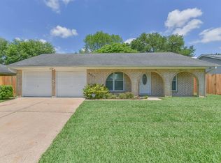 4211 Yosemite Dr, Pasadena, TX 77504