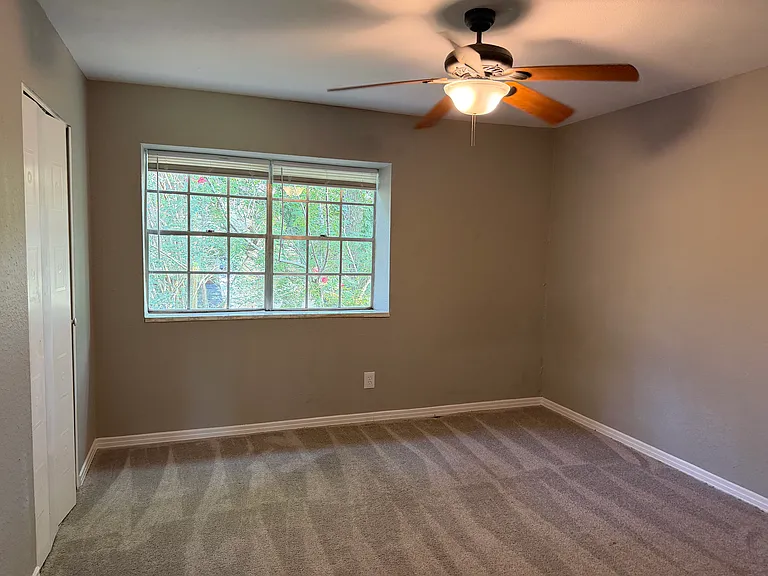 2107 Langley Ave — Photo 12