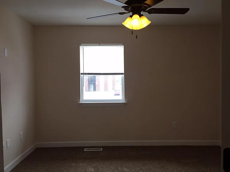 423 Meadow Dr — Photo 13